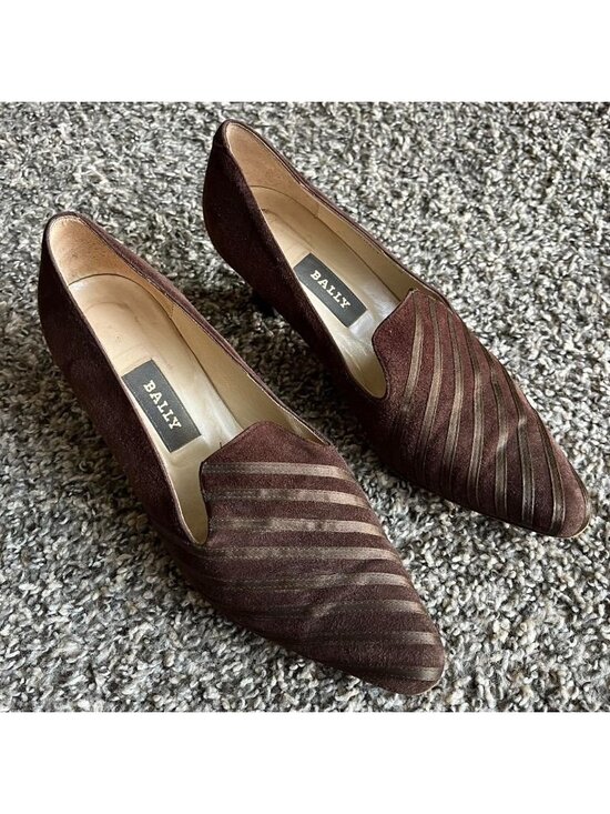 Bally Shoes - Bally Brown Suede Kitten Heels Size 7.5 Feminine Coquette Dainty Businesswoman